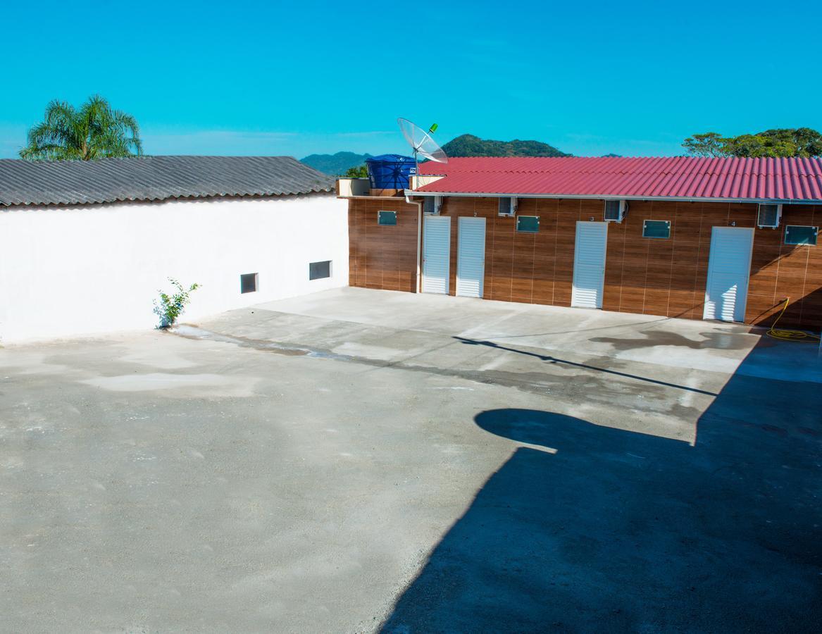 Pousada Familia Flores Penha  Kültér fotó